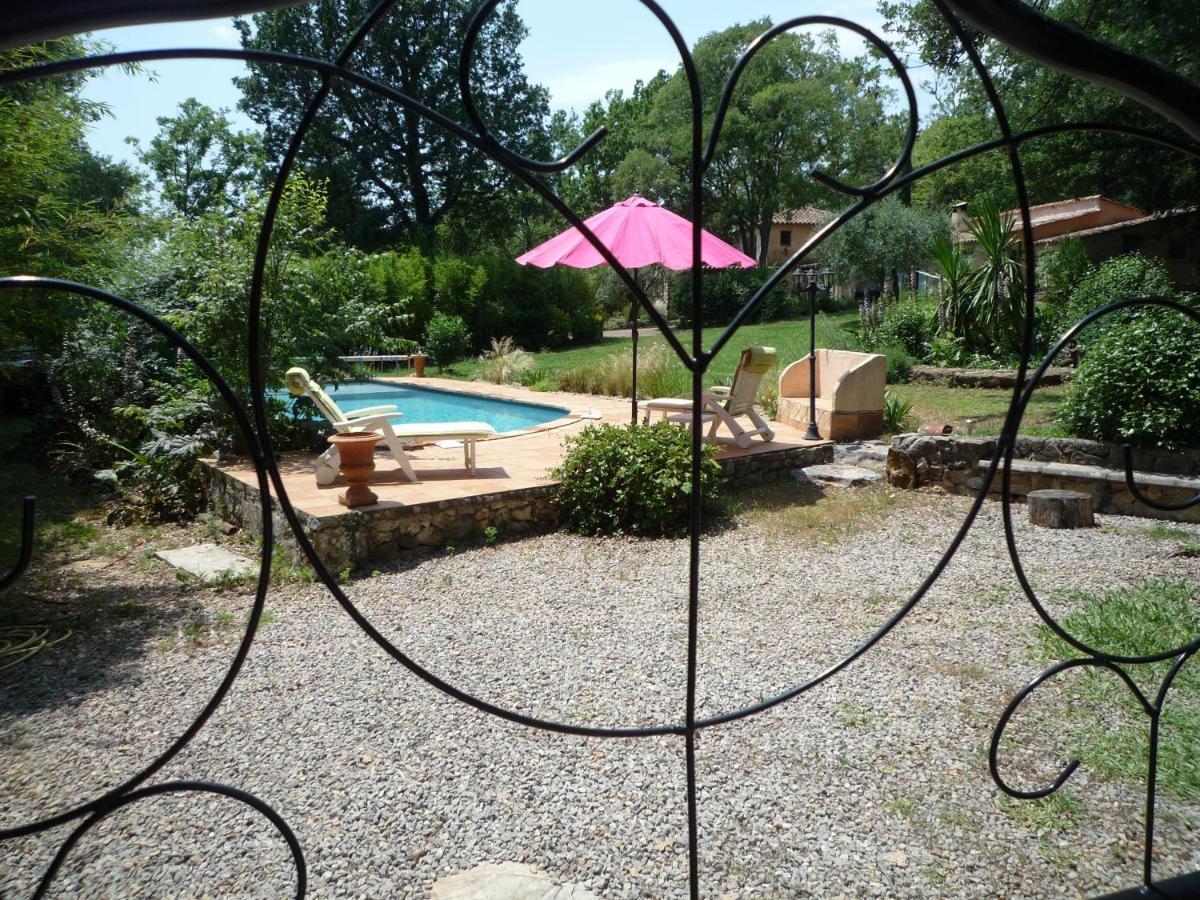 La Rose Des Vents Bed & Breakfast Montauroux Bagian luar foto