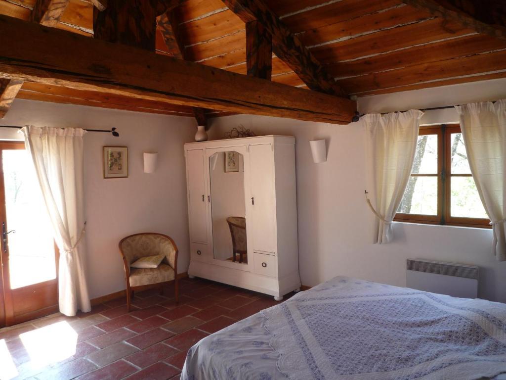La Rose Des Vents Bed & Breakfast Montauroux Ruang foto
