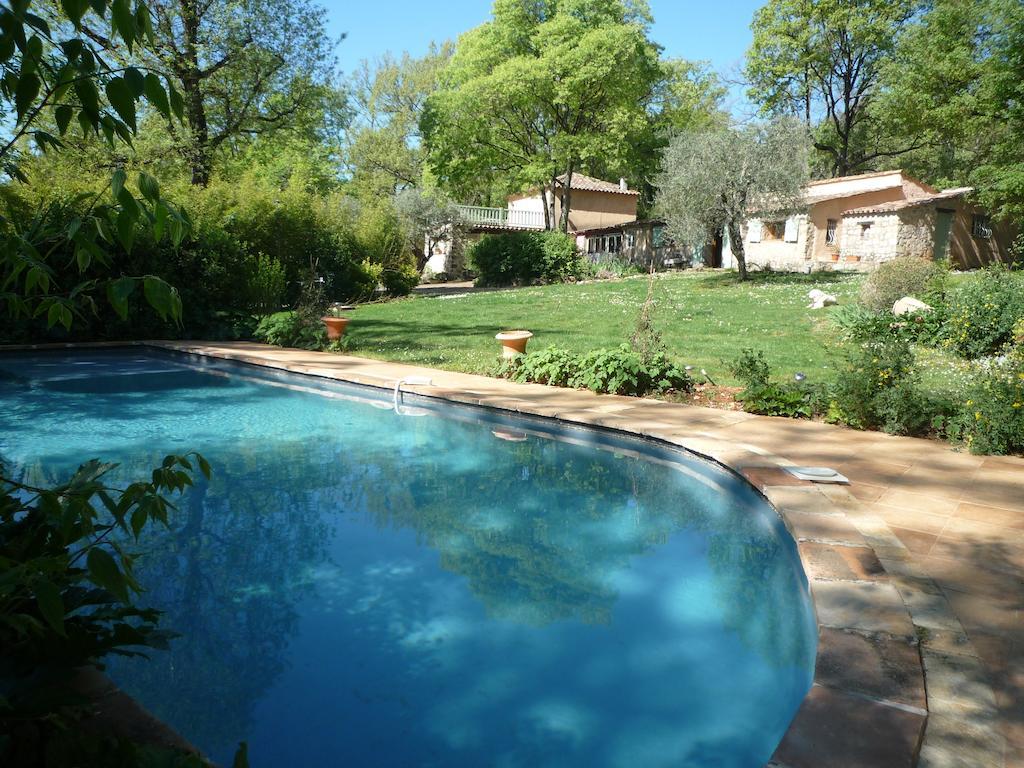 La Rose Des Vents Bed & Breakfast Montauroux Bagian luar foto