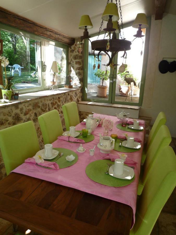 La Rose Des Vents Bed & Breakfast Montauroux Bagian luar foto
